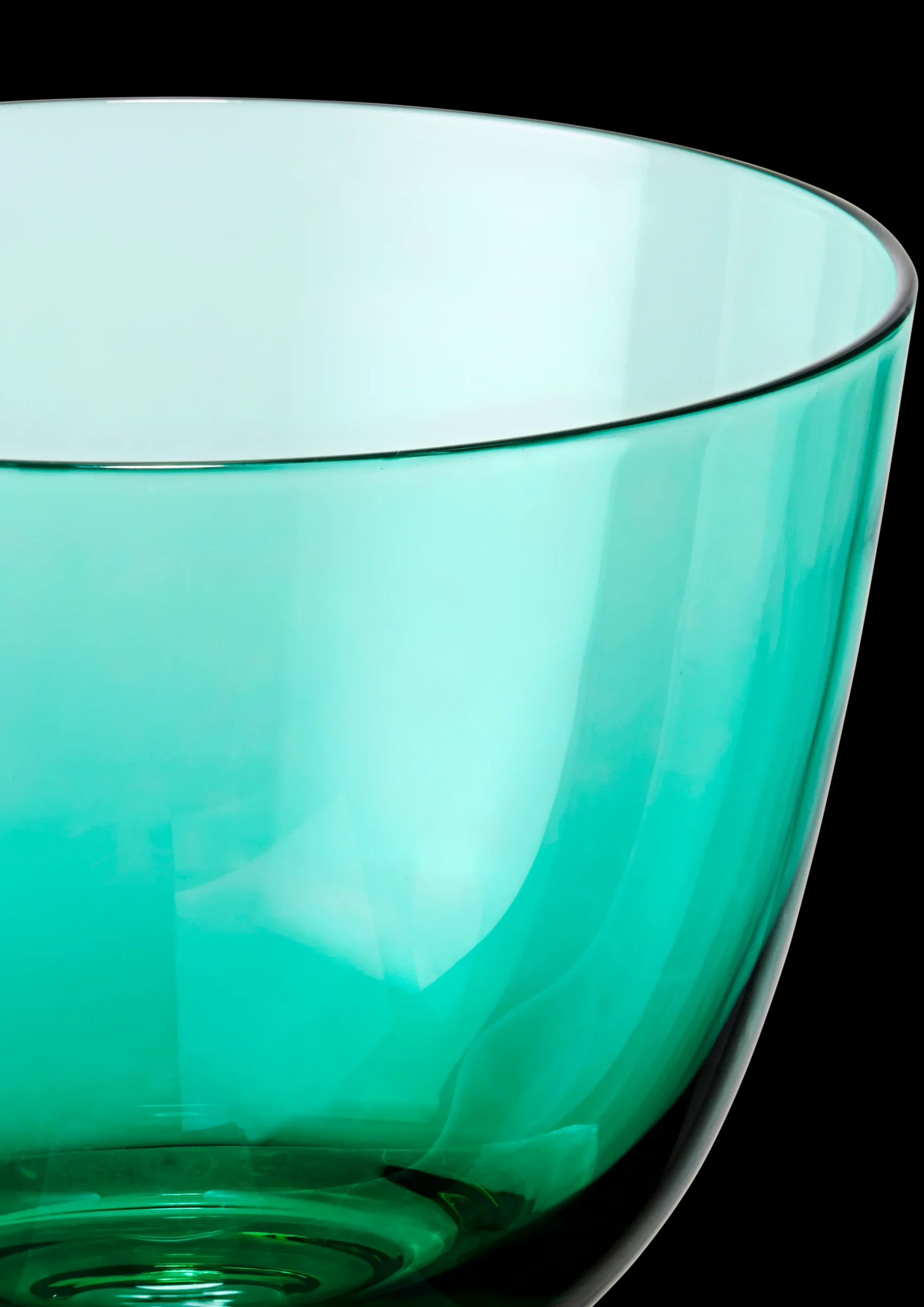 Holmegaard Flow Vannglass 35 cl emerald green - Kjøp her