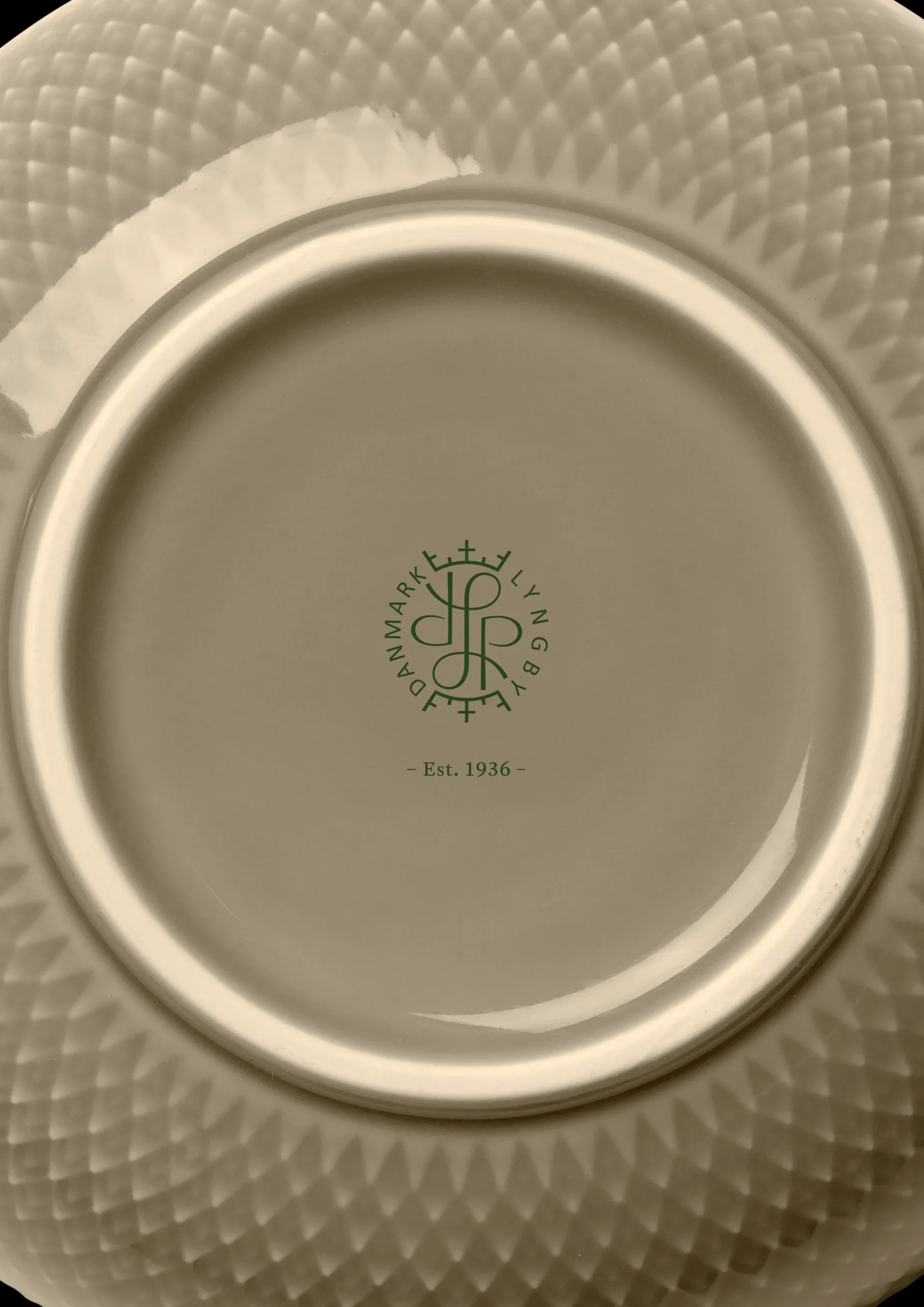 Lyngby Porcelæn Rhombe Earth Skål Ø15.5 cm clay - Kjøp nå