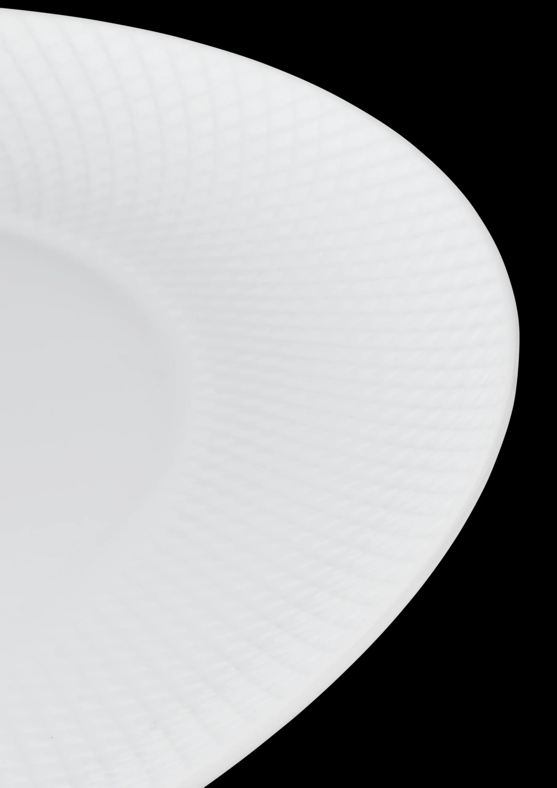 Lyngby Porcelæn Rhombe Oval serveringsfat 42x32 hvit